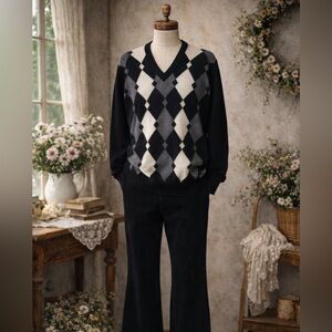 Vintage 1970s Johnstons of Elgin Scotland Lambswool Sweater